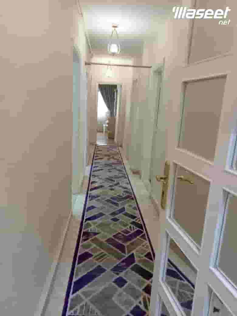 شقة للايجار  بالمهندسين 180م