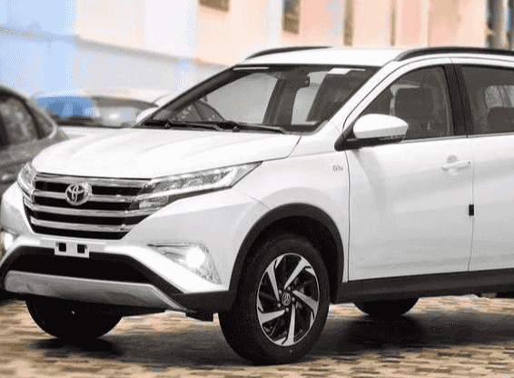 استأجر تويوتا راش اليوم