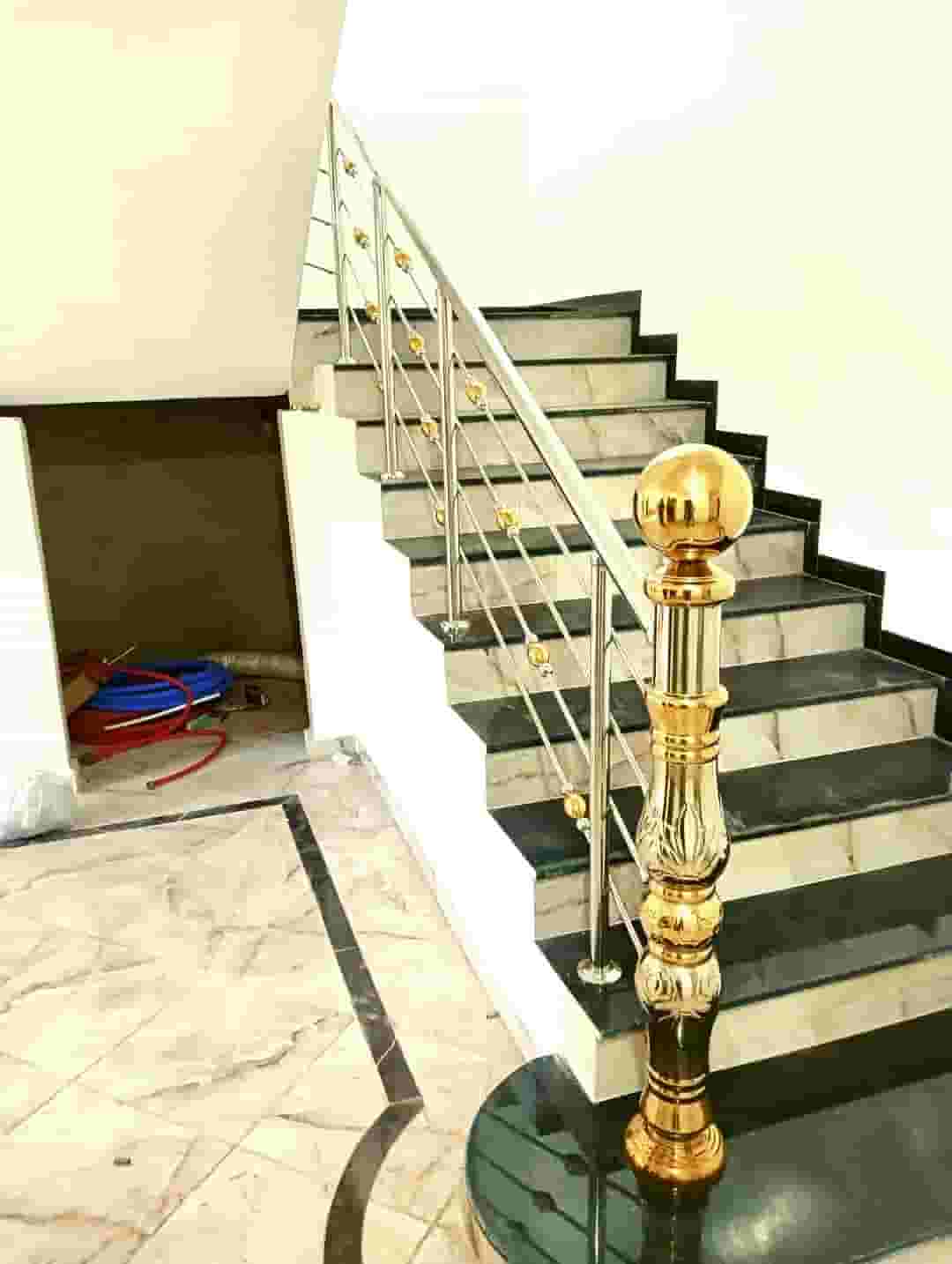 دربزين استانلس ستيل