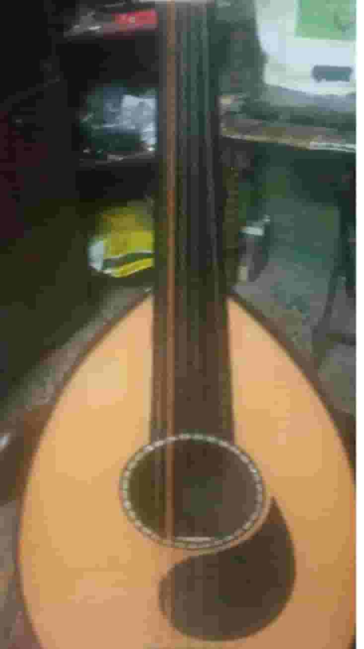 فرصه للعازف والتاجر