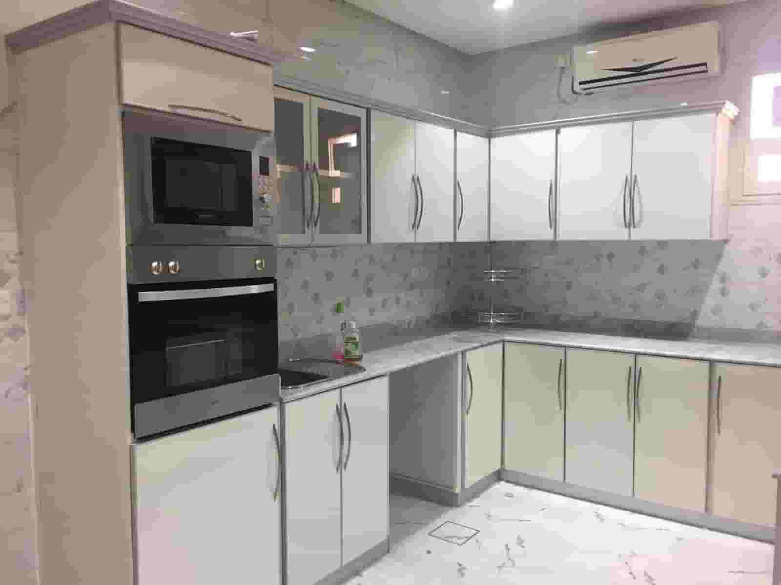 المونيم وشتر وكهرباء