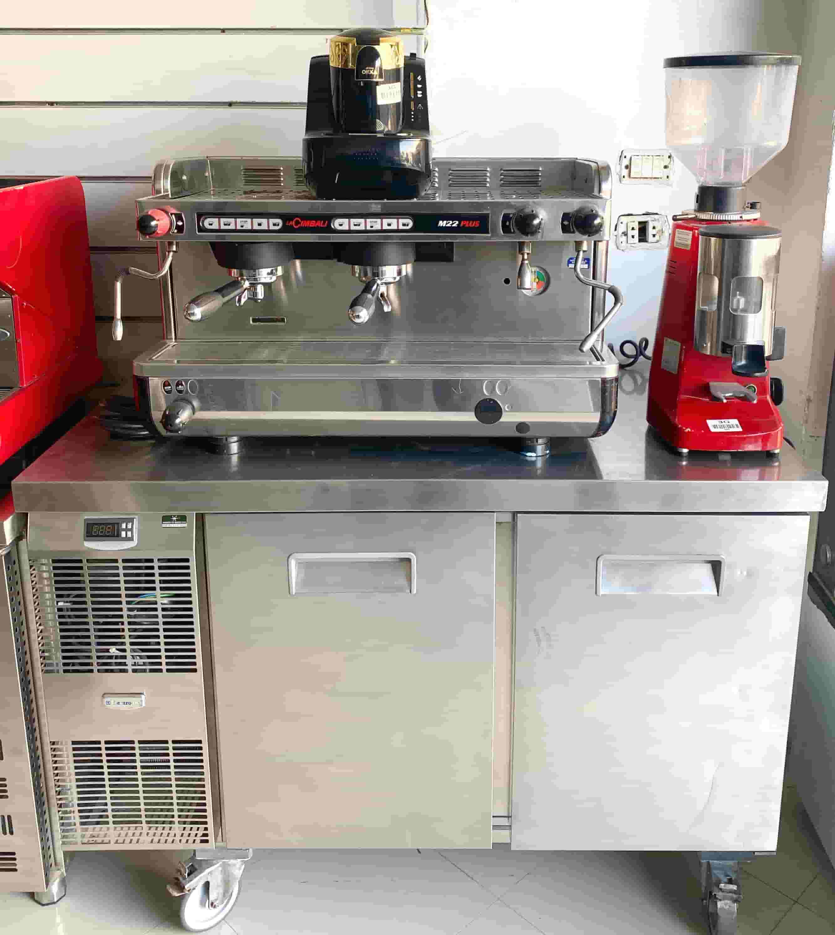 تجهيزات الكافيه والكافتيريا وارد ايطاليا