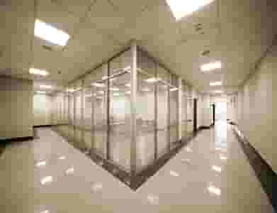 توريد وتركيب زجاج سكوريت