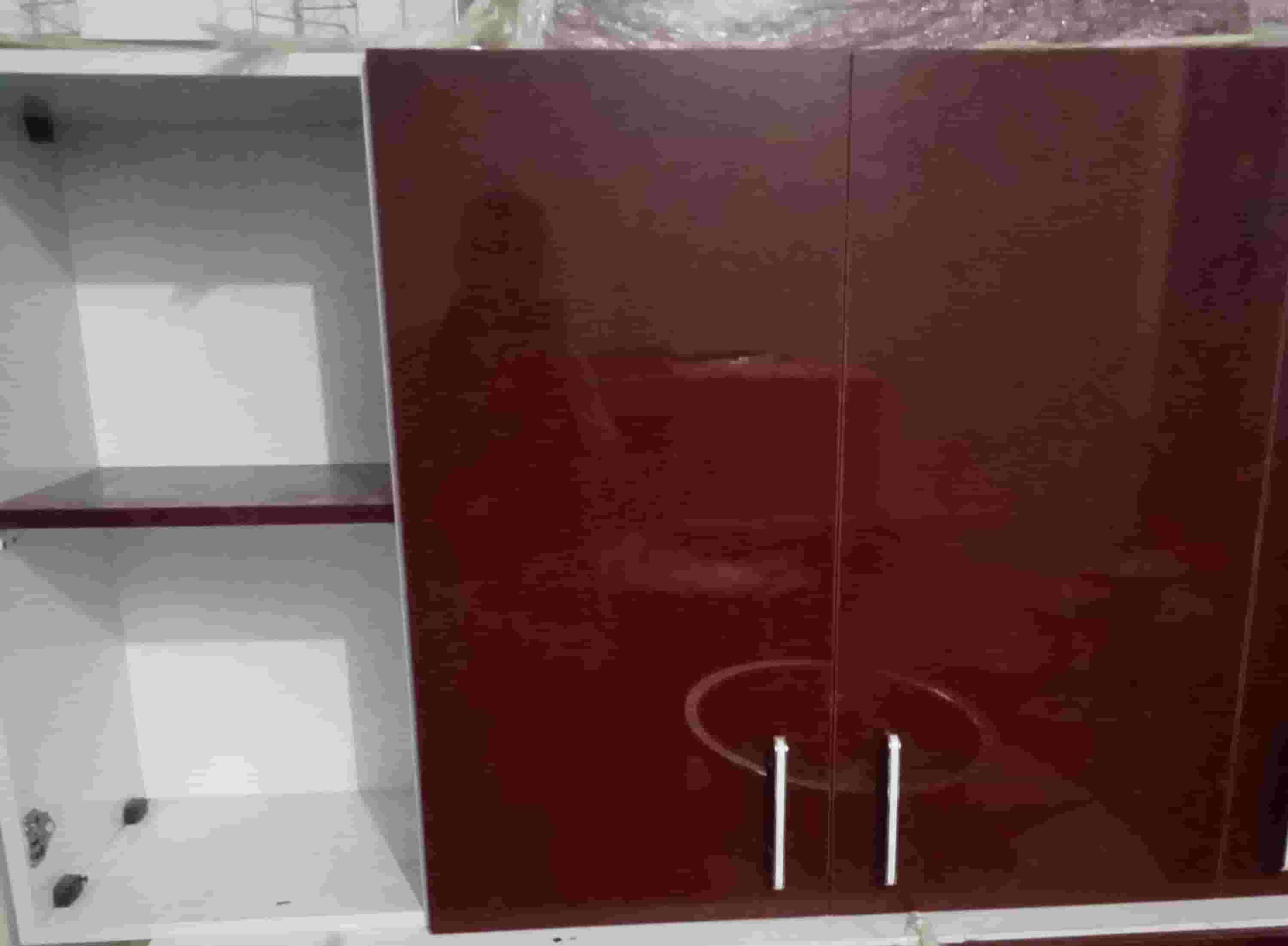 نجار لجميع اعمال النجارة 