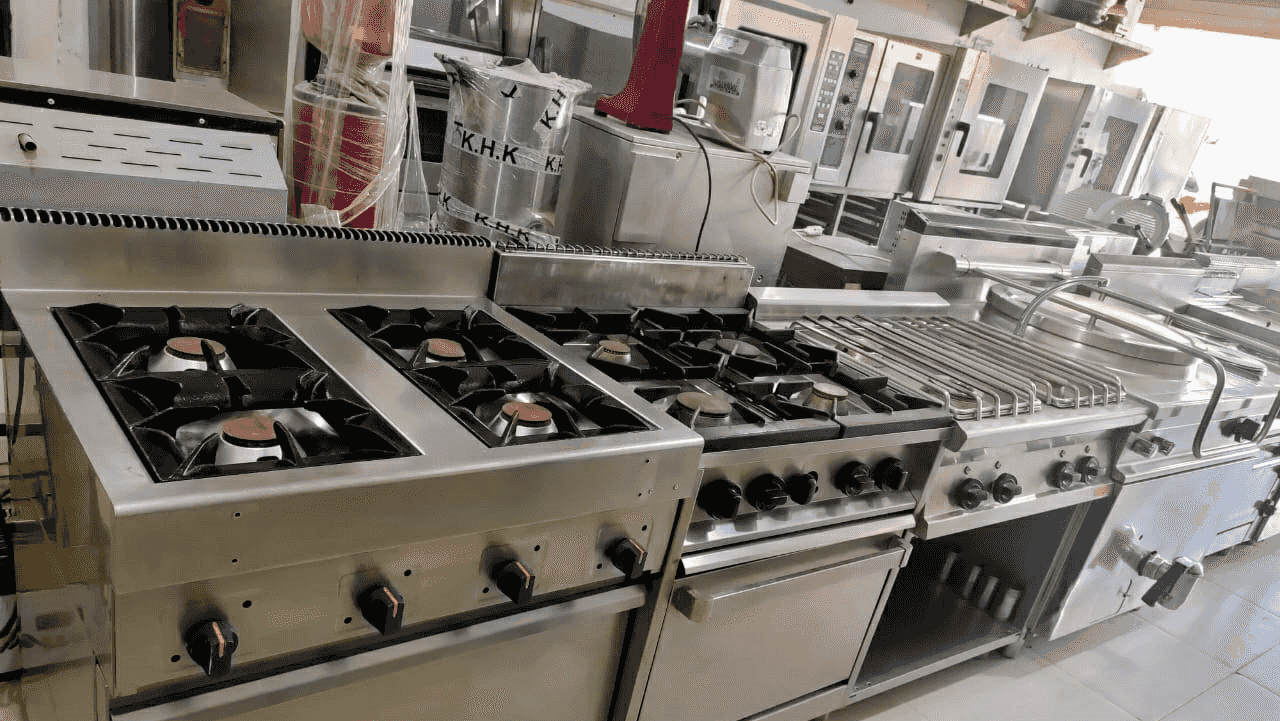 معدات وأجهزة المطاعم والفنادق والكافيهات