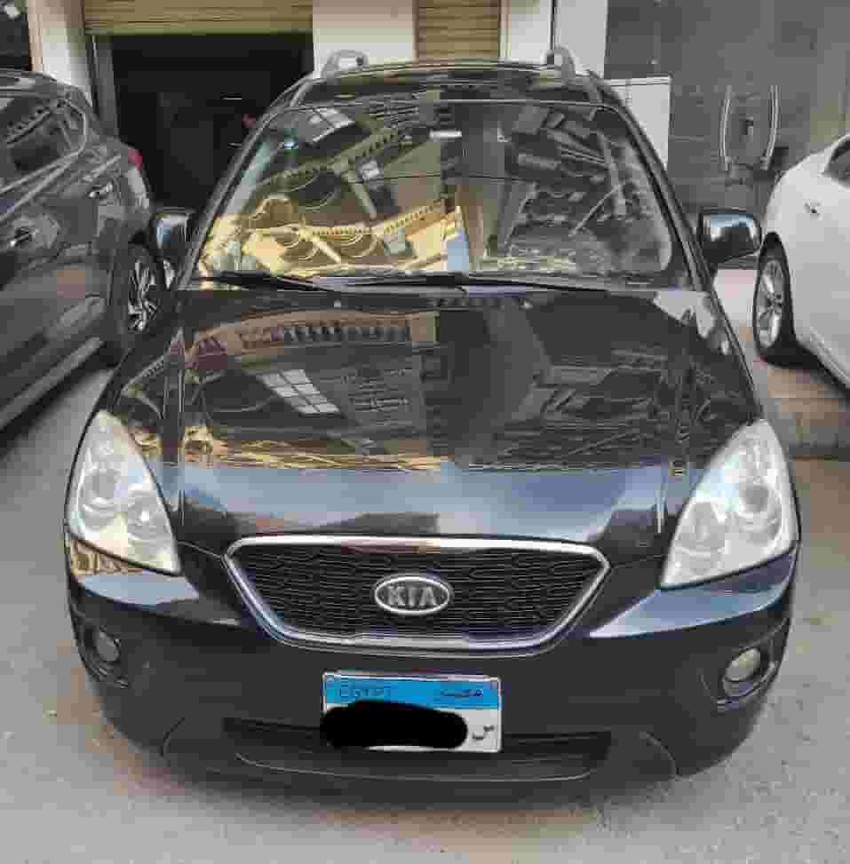 كيا كارينز 2011 