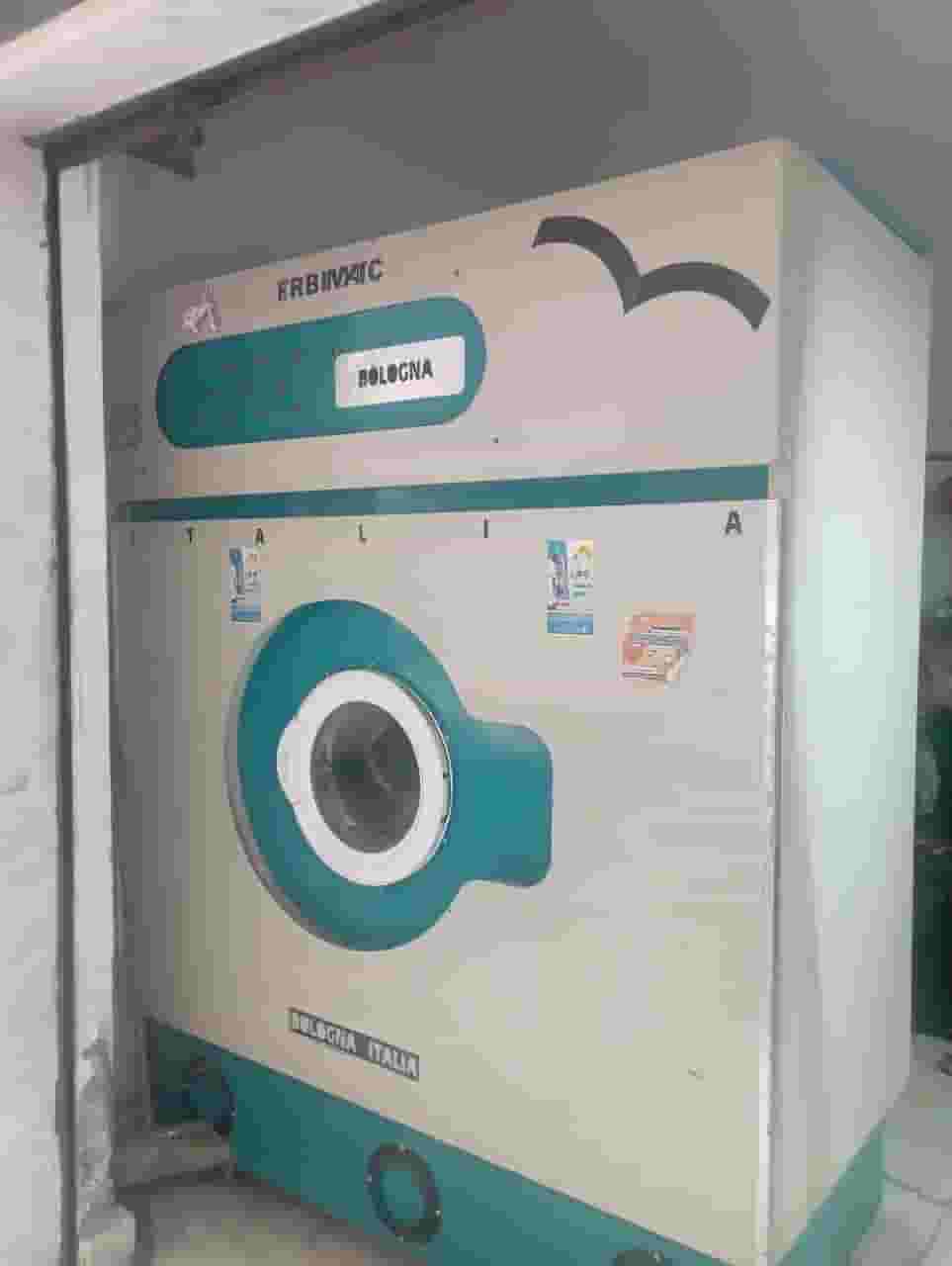 فني الكترونيات