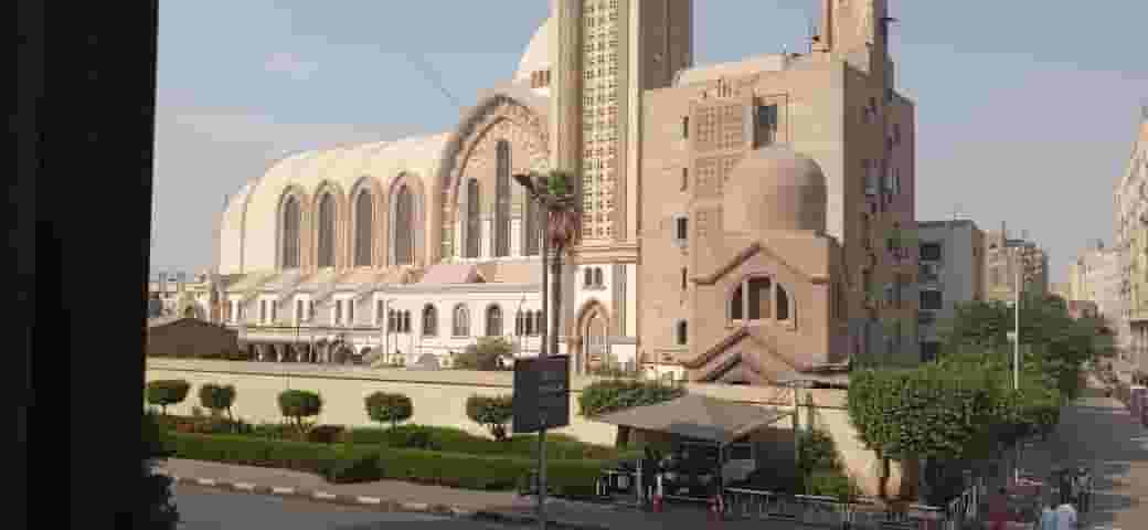 شقة للبيع بشارع رمسيس تطل على بوابه مستشفى الدمرداش شقة للبيع بشارع رمسيس تطل على بوابه مستشفى الدمرداش